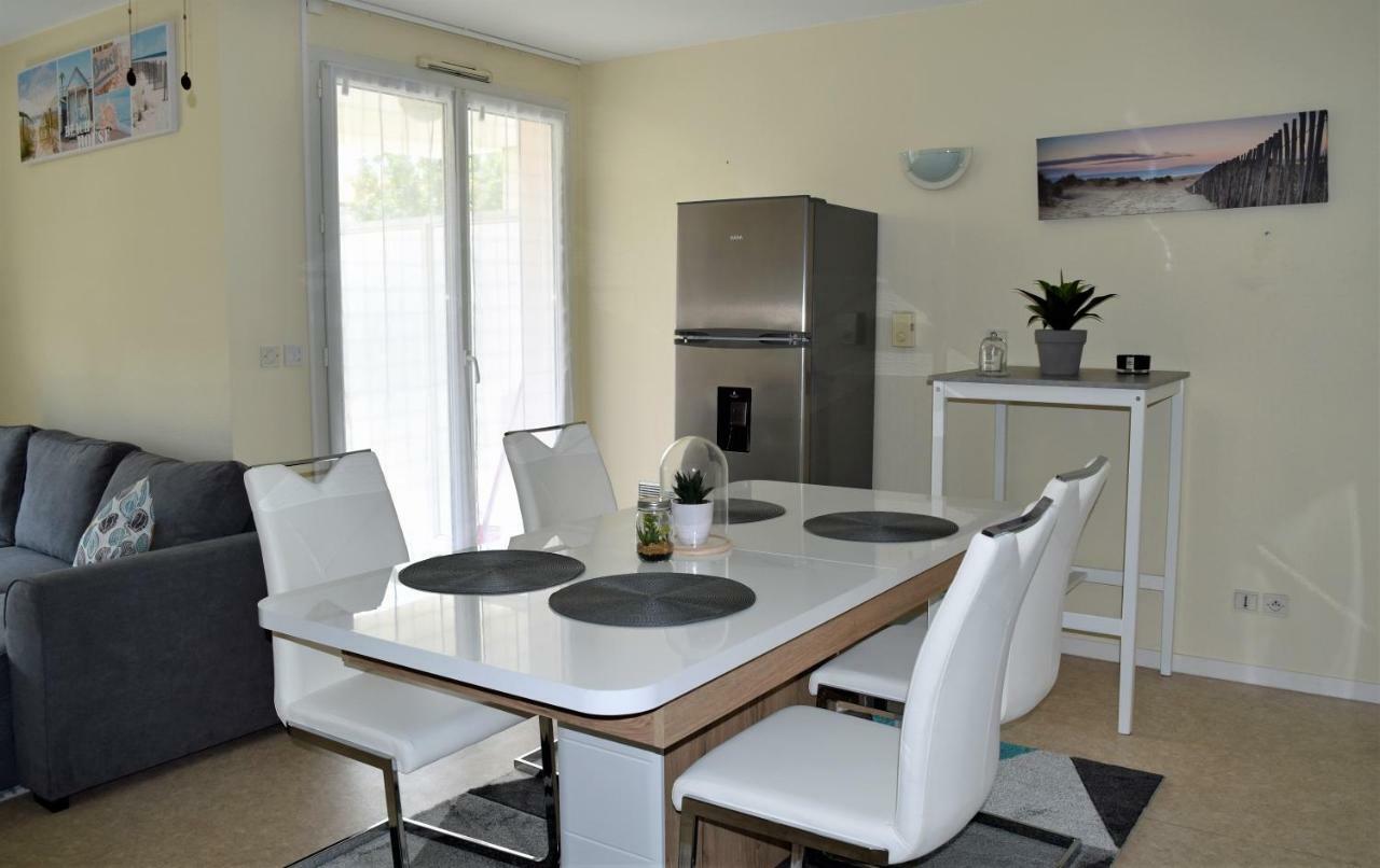 Port De Plaisance Apartment Rochefort  Exterior photo